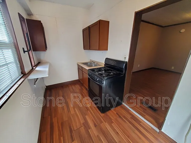2044 N 11th St #3 — Photo 3
