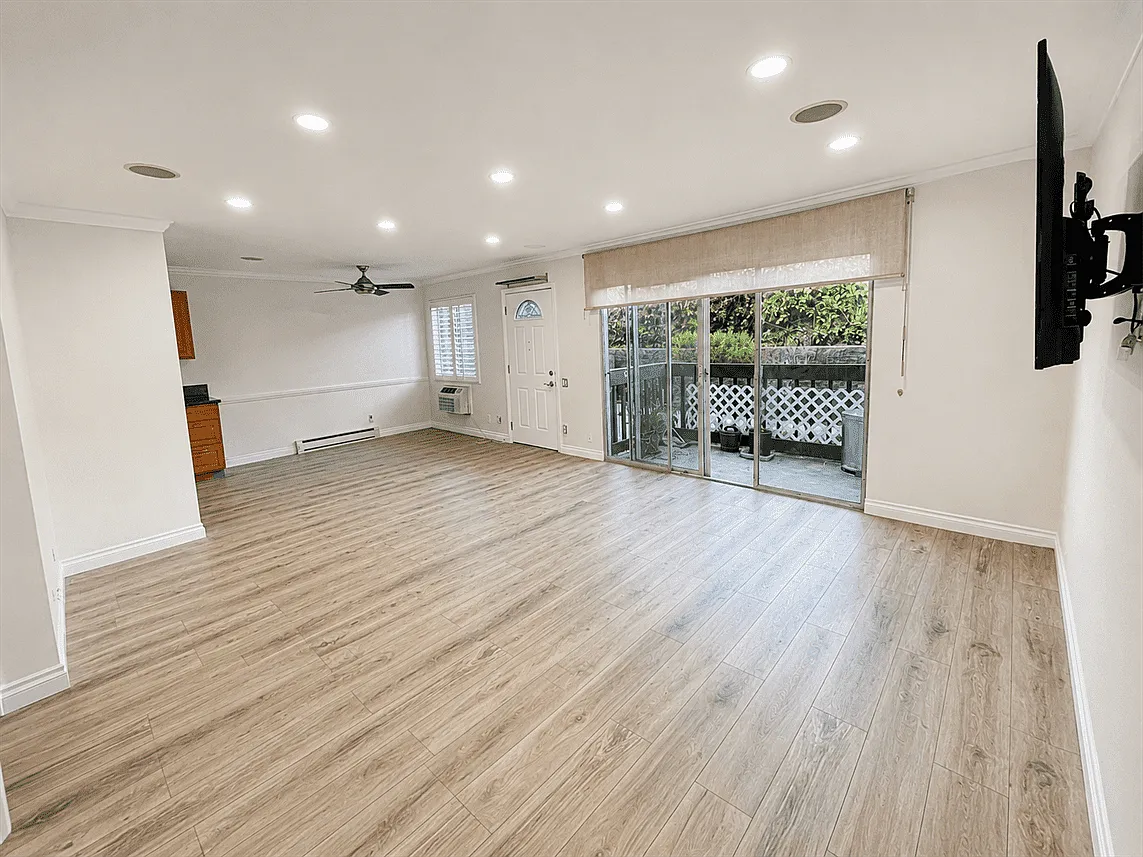 2 bed, 1.5 bath, 1140 sqft, $2,795 — Photo 4