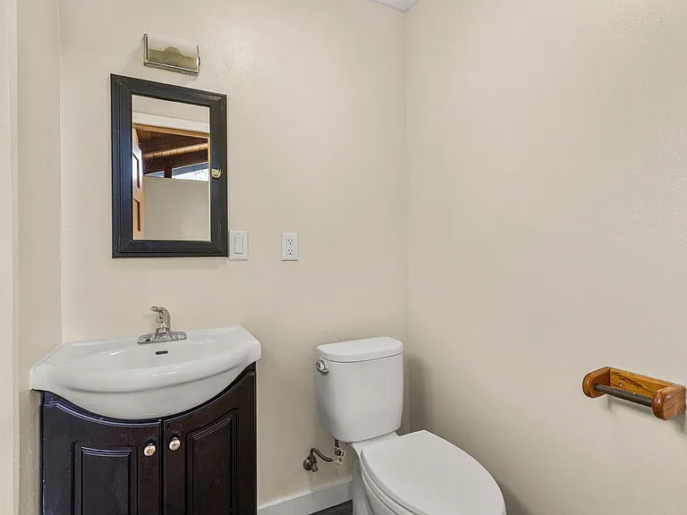5125 NE Mason Ct — Photo 18