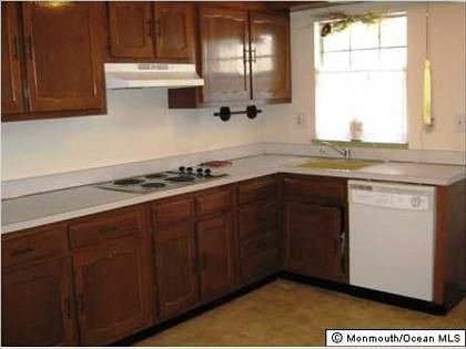 4th image of 986A Aberdeen Dr