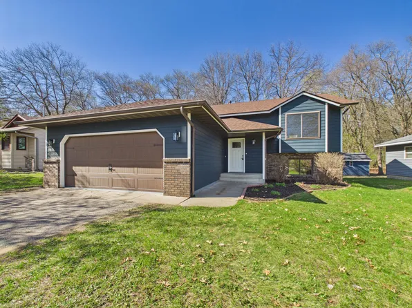 347 3rd St NE, Sartell, MN 56377