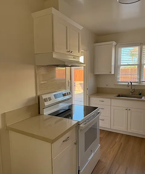 625 E Mill St #A — Photo 2