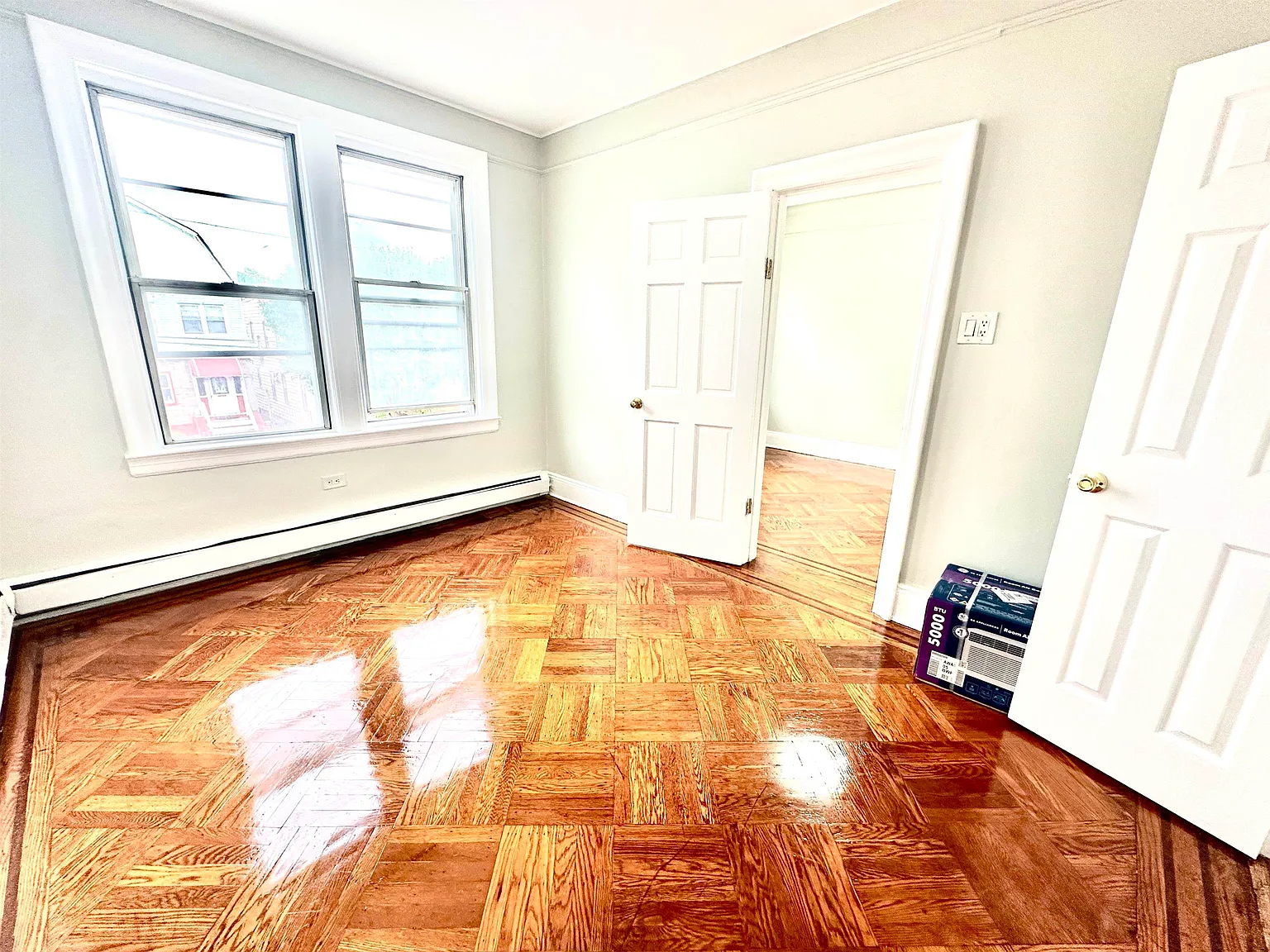 2 bed, 1.0 bath, $2,200 — Photo 2