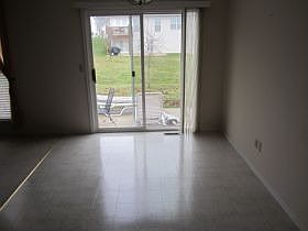 5th image of 40 Green Park Ln