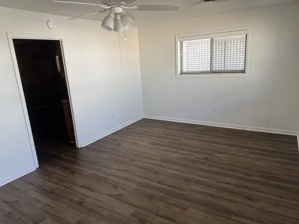 513 3rd St, Conway, AR 72032