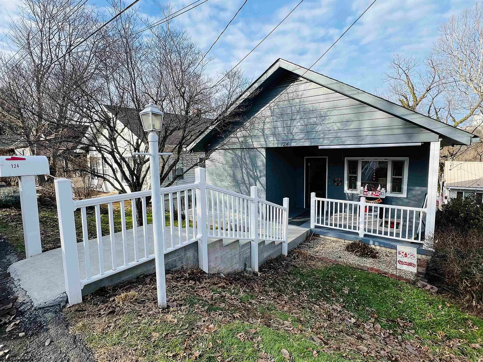 124 Ohio Ave photo 1