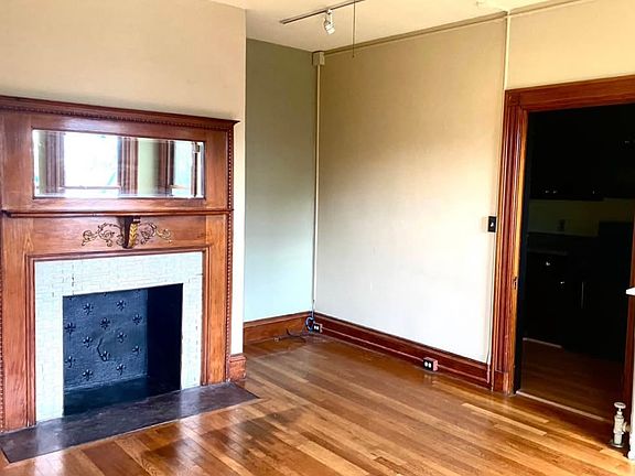 3rd image of 73 Hoyle St APT 3