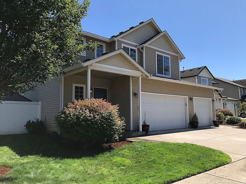 1st image of 2723 NE 125th Ct
