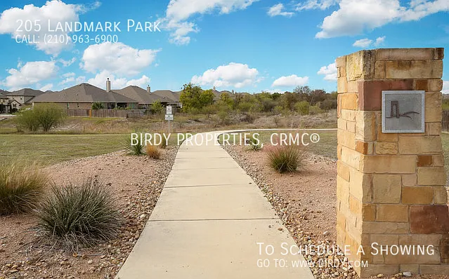 205 Landmark Park — Photo 45