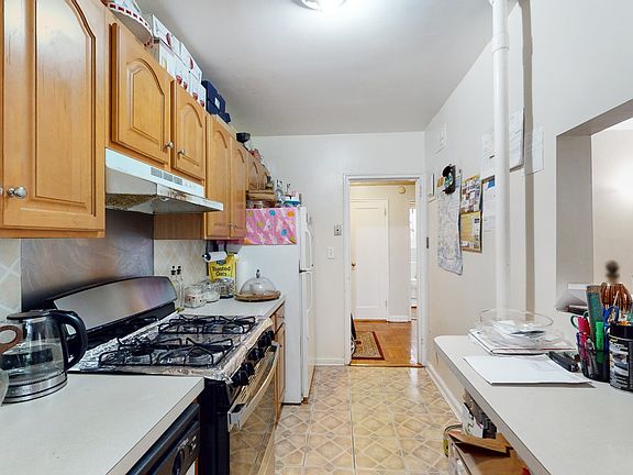 4th image of 77-15 Park Ln #5A