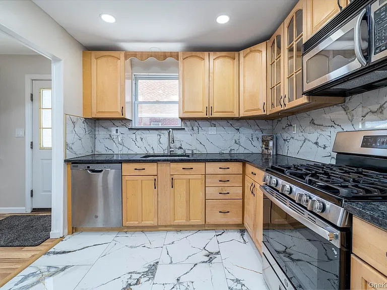 191 Raff Ave — Photo 14