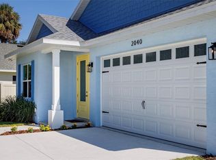 2040 N Grandview St, Mount Dora, FL 32757