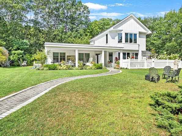 36 Breezy Drive, Sag Harbor, NY 11963