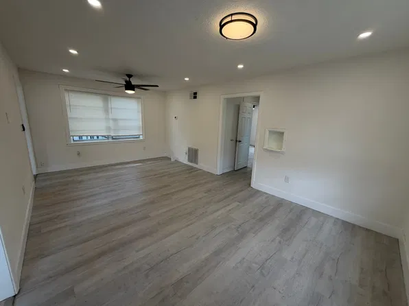 303 W Emma St #1/2, Tampa, FL 33603