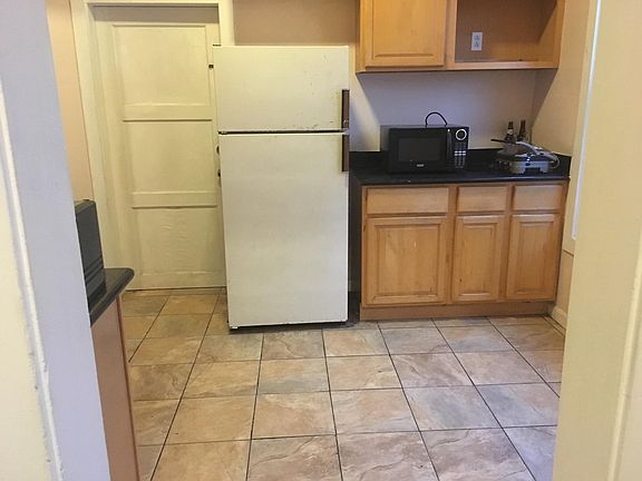 3rd image of 2820-2824 California St #2820