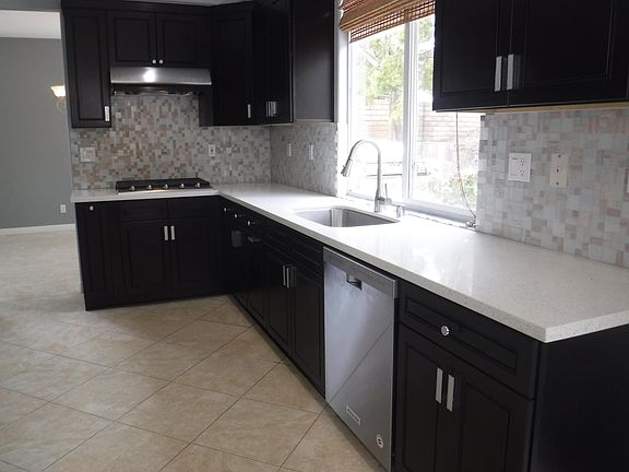 4th image of 574 Camino Del Sol