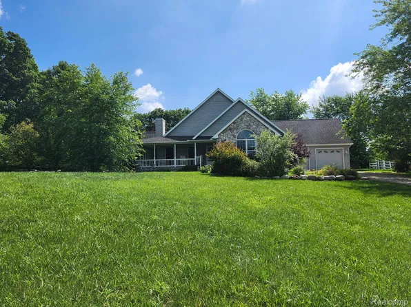 80442 Woodridge Ln, Romeo, MI 48065