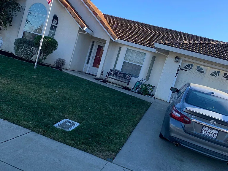 1852 Harbor Town Dr — Photo 18