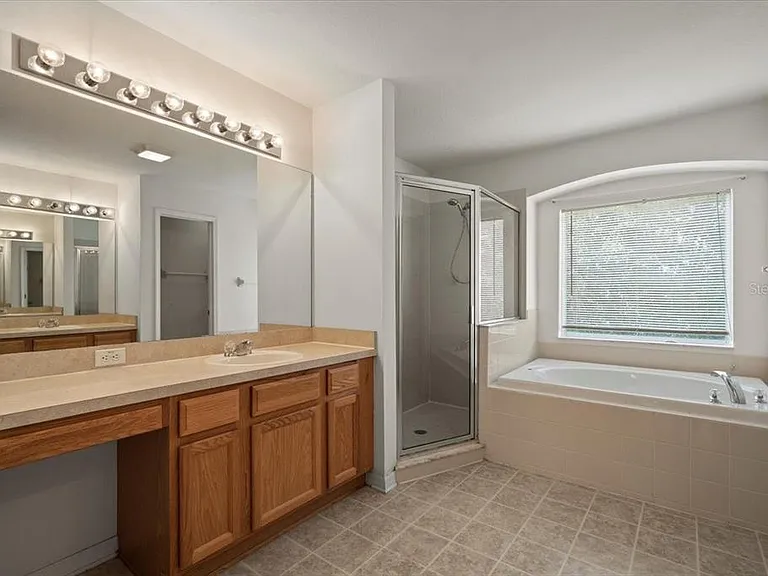 13133 Haverhill Dr — Photo 32
