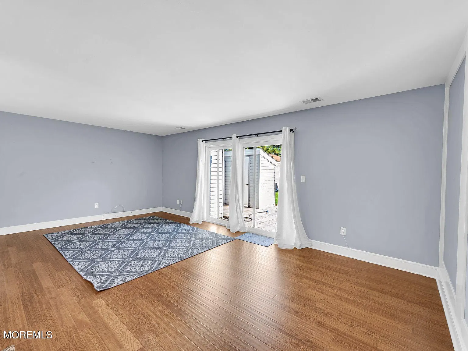 3 bed, 2.5 bath, 1710 sqft, $3,850 — Photo 4