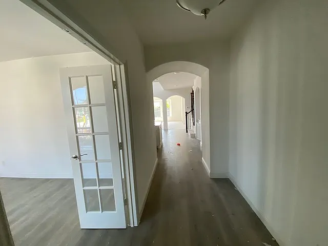 307 Bluewood Dr — Photo 3