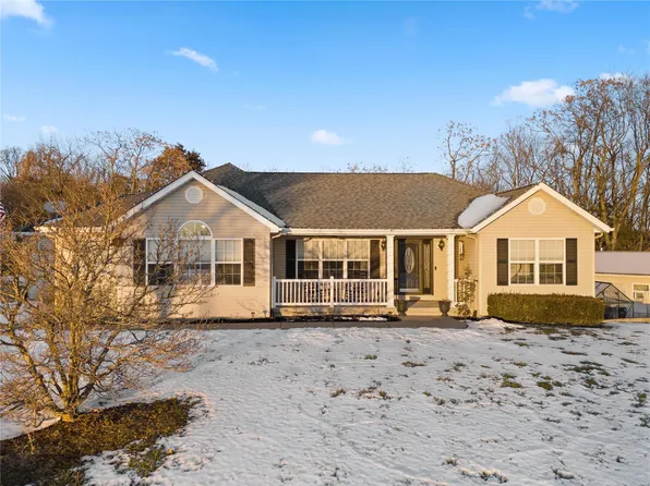 906 Autumn Knoll Pl, Festus, MO 63028