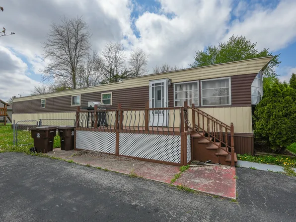 41 Maple Ln, Manteno, IL 60950