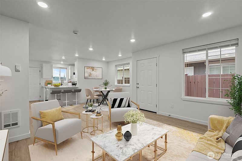 2nd image of 4032 B S Puget Sound Avenue #2