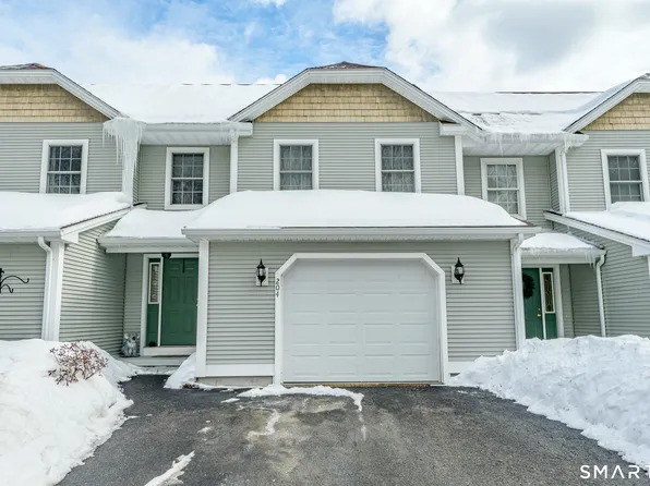 204 Brookes Landing #204, Killingly, CT 06239