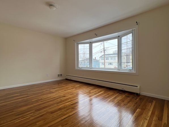 413 Kipp Ave Floor 1