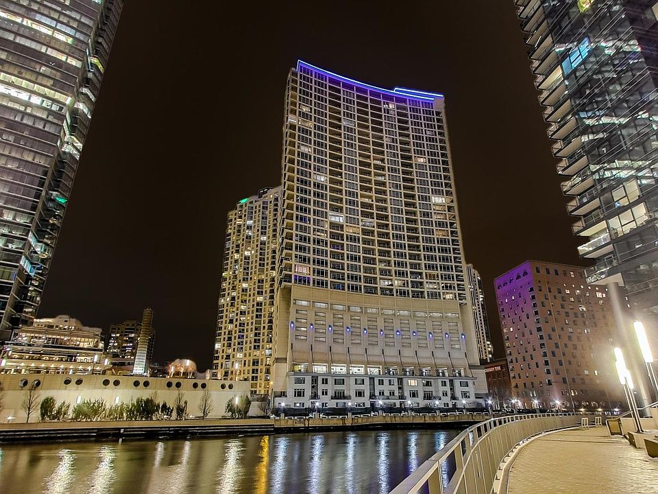1st image of 333 N Canal St APT 3402