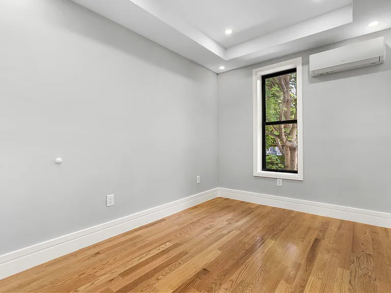 192 Weirfield St #2 — Photo 11