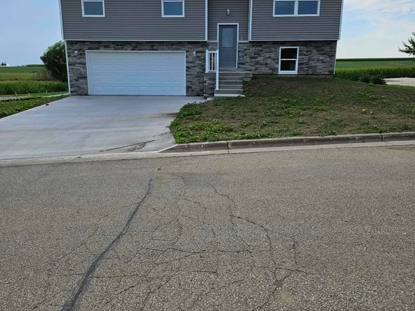 935 S Brandy St, Cuba City, WI 53807