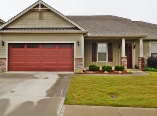 201 Belle Oaks Dr, Simpsonville, SC 29680