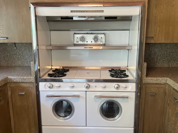 1860 Verdugo Loma Dr APT B, Glendale, CA 91208