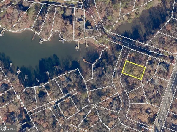 12810 Raine Rd, Lusby, MD 20657