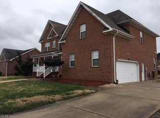 3324 Mintonville Point Dr, Suffolk, VA 23435