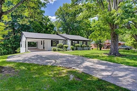 2nd image of 4936 Leinbach Dr #A
