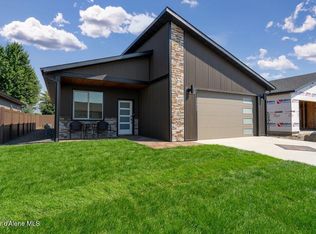 13932 N Rainier Loop, Rathdrum, ID 83858