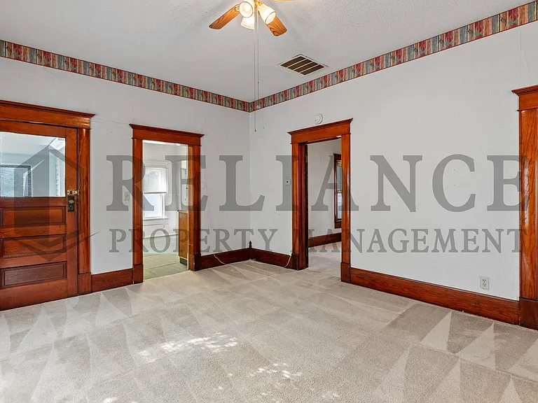 109 N Emporia St — Photo 11