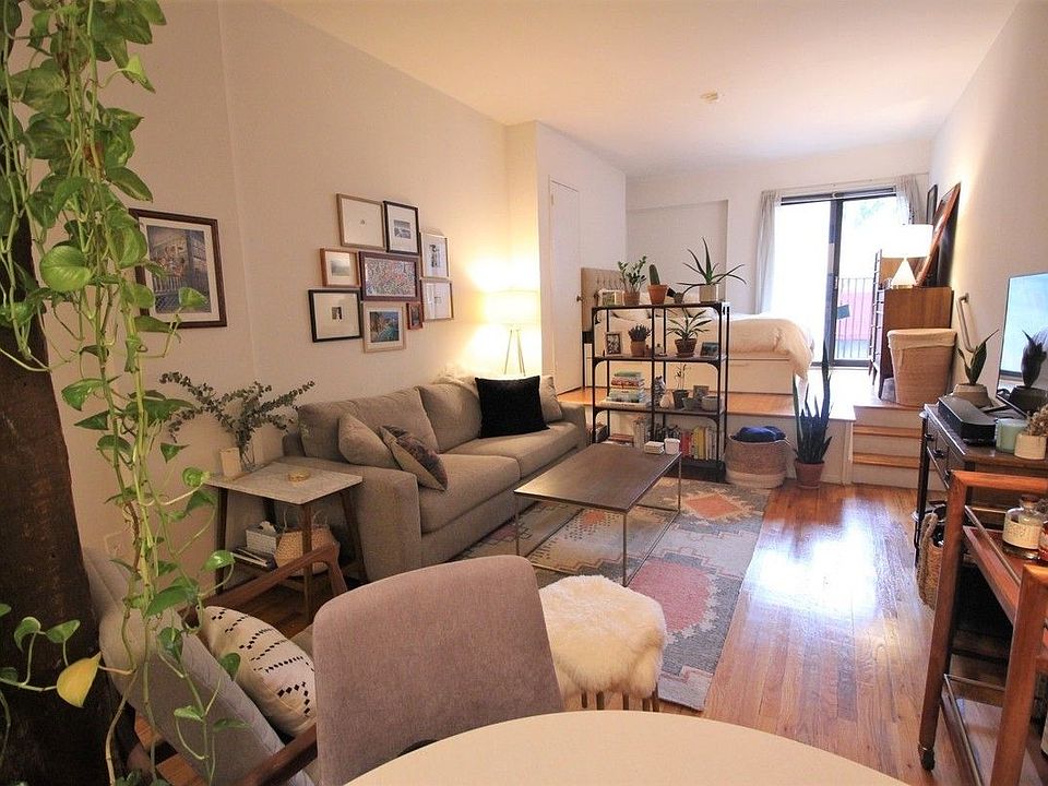 1st image of 325 E 64th St #313
