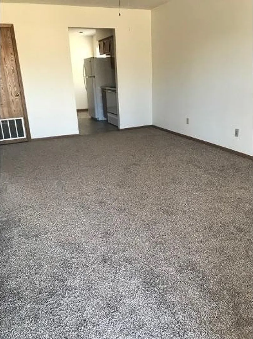 720 Cedar Drive — Photo 2