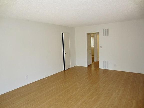 4th image of 1301 Havenhurst Dr