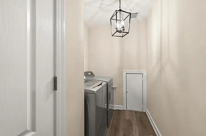 8012 Mandan Dr — Photo 12