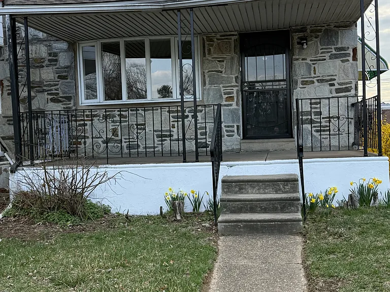 8835 Roosevelt Blvd — Photo 11