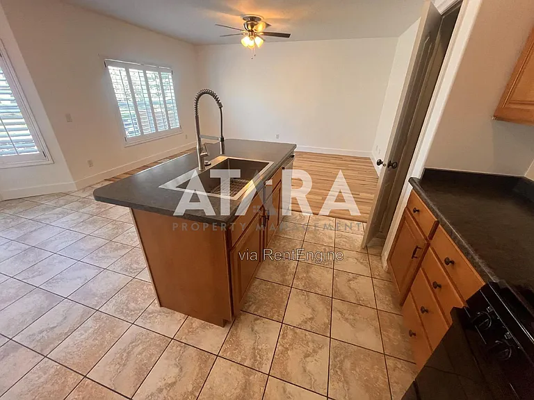 14767 S Haddington Rd — Photo 15