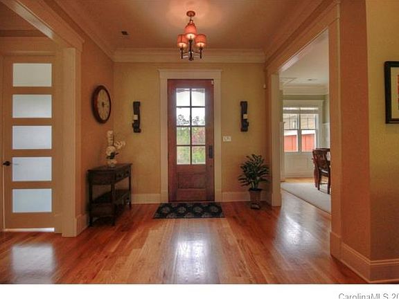 5th image of 128 Chestnut Bay Ln