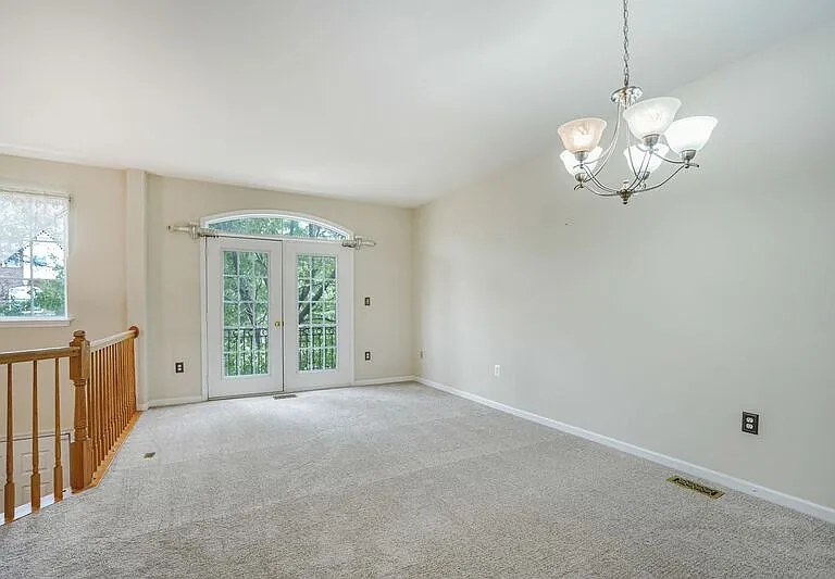 1606 Wilcox Ave — Photo 9