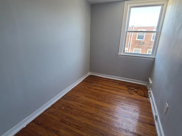 7013 Rutland St — Photo 11