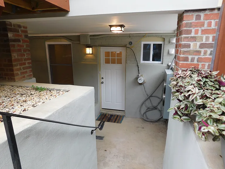 308 Webster St NW #2 — Photo 39